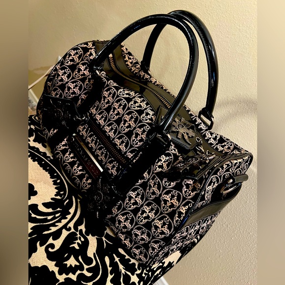 RARE Thomas Wylde Iconic Skull Print Canvas / Patent Duffle / Handbag / Purse - Picture 2 of 7